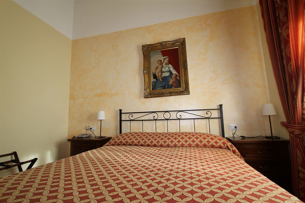 La Vecchia Fattoria Hotel Loreto Buitenkant foto